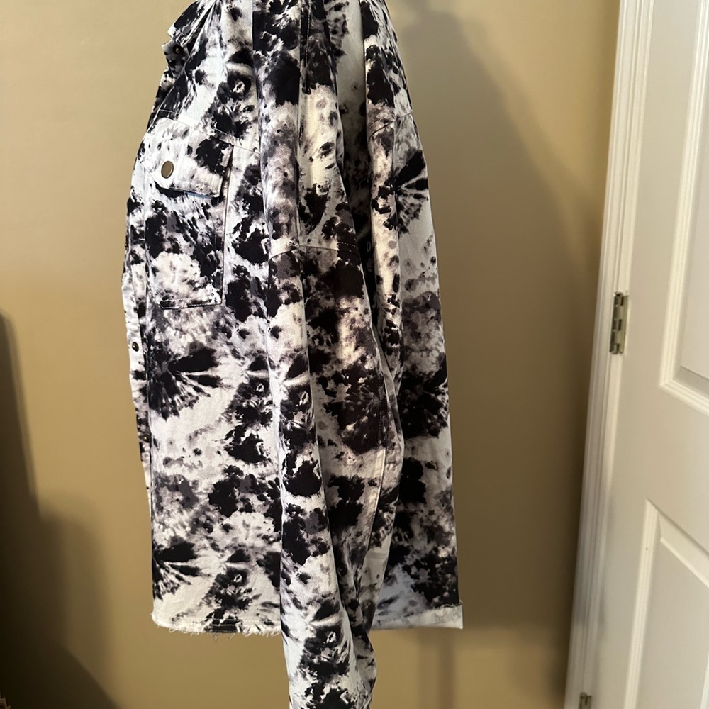 Jacket - Picture 2 of 6